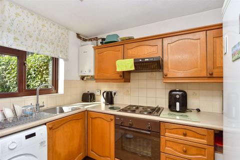 30 Alexandra Glen, Walderslade, Chatham, ME5 9EB