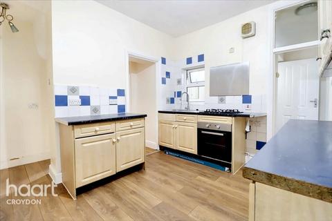 2 bedroom flat for sale, Bensham Lane, Croydon