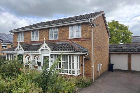 3 bedroom semi-detached house for sale, Aintree Drive, Rushden NN10