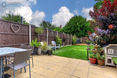 11 The Hermitage, Arlesey, SG15 6XF
