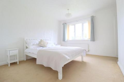 2 bedroom terraced house for sale, Carnegie Gardens, Barton Hills, Luton, Bedfordshire, LU3 4DQ