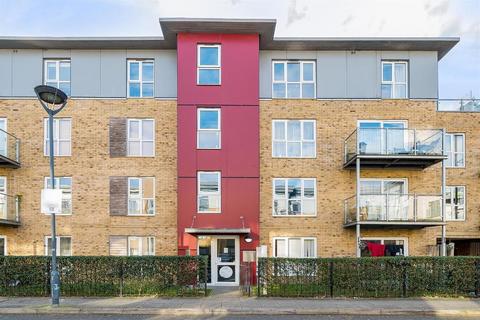 1 bedroom flat for sale, Wintergreen Boulevard, Drayton Garden Village, West Drayton, UB7 9GJ