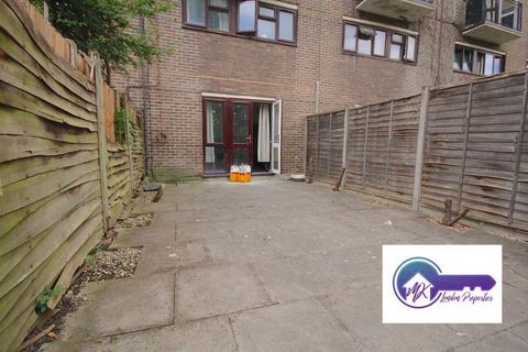 3 bedroom flat to rent, London N1