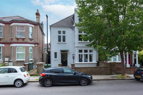 2 bedroom apartment for sale, Barrow Road, London SW16
