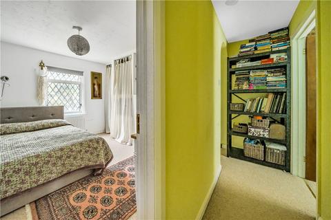 12 Camden Row, Pinner, HA5 2AH