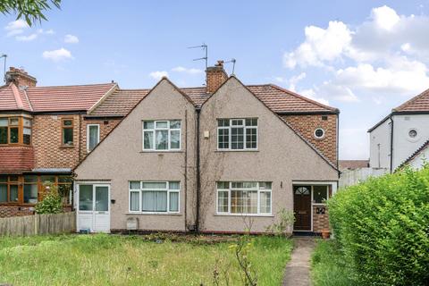 3 bedroom end of terrace house for sale, Great North Road, New Barnet, Barnet, EN5