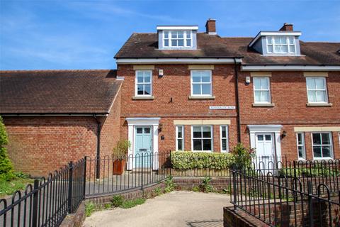 4 bedroom end of terrace house for sale, Admiralty Row, Hamble, Southampton, SO31