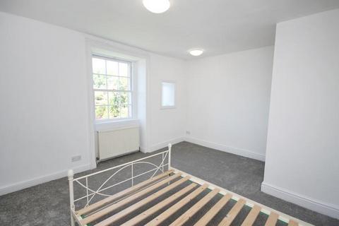 2 bedroom house to rent, Park Street