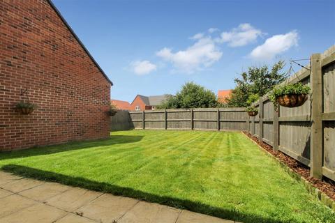 4 bedroom detached house for sale, Poppy Drive, Thirsk YO7