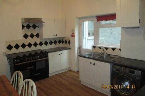 9 bedroom terraced house to rent, Waverley Road, Southsea