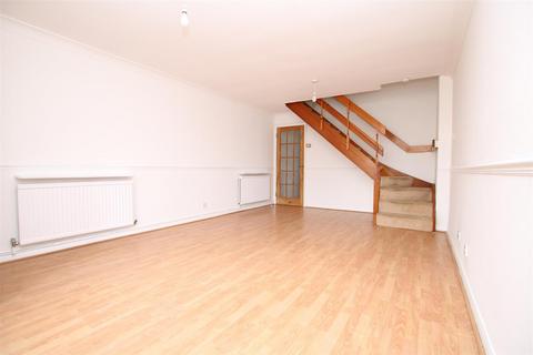 2 bedroom house to rent, Sycamore Avenue, Horsham