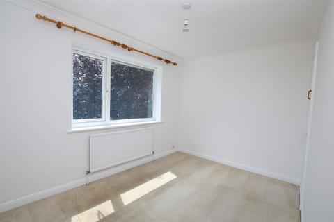 2 bedroom house to rent, Sycamore Avenue, Horsham