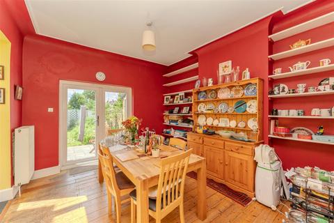 1 Northcroft Road, London, W13 9SR