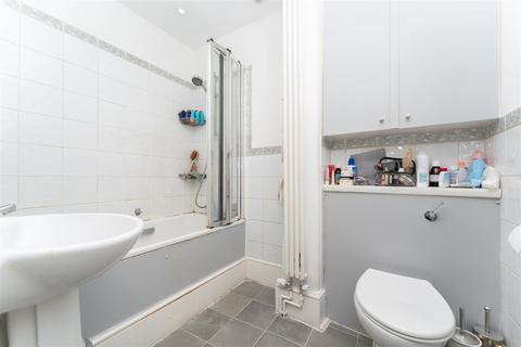 1 Northcroft Road, London, W13 9SR