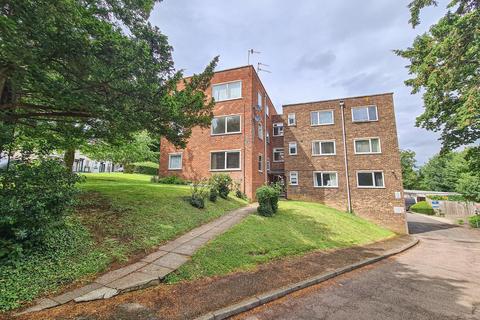 2 bedroom flat for sale, The Elms, Stoke Road, Leighton Buzzard