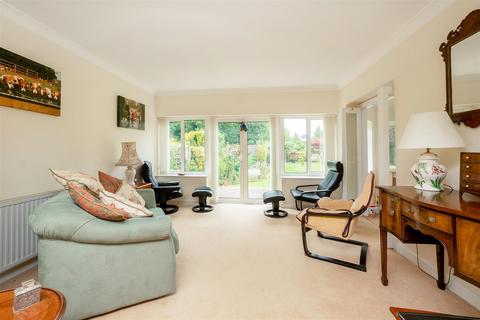 10 Cherry Orchard Close, Chipping Campden, GL55 6DH