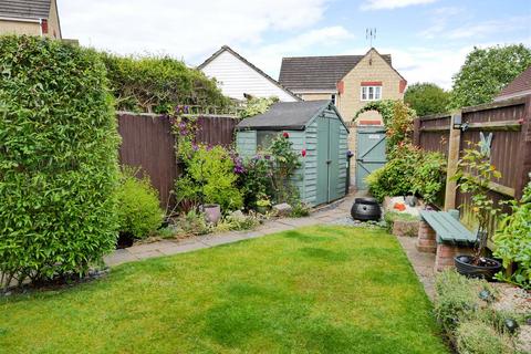 3 bedroom terraced house for sale, Zander Road, Calne