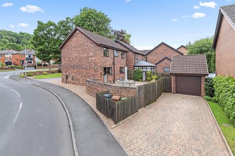 4 bedroom detached house for sale, Pegholme Drive, Otley LS21