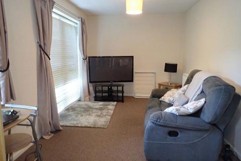 1 bedroom flat to rent, Twickenham Court - Corby