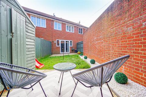 3 bedroom terraced house for sale, The Ridge, Hastings