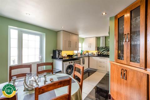 3 bedroom cottage for sale, Green Lane, Cantley, Doncaster
