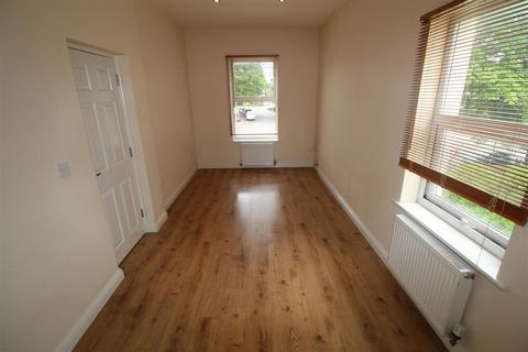 1 bedroom flat to rent, High Street South, Dunstable