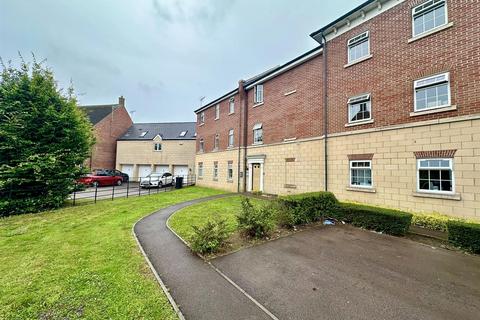 2 bedroom apartment to rent, Shawbury Avenue Kingsway, Gloucester GL2