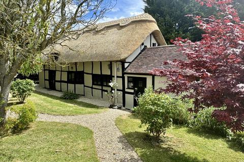 3 bedroom cottage for sale, Wickridge Street, Ashleworth GL19