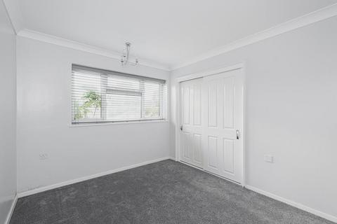 1 bedroom apartment to rent, Brookers Close, Ashtead KT21