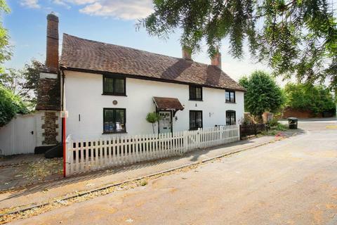 3 bedroom semi-detached house for sale, Leatherhead Road, Leatherhead KT23