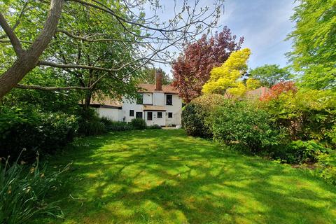 undefined, Leatherhead Road, Leatherhead KT23