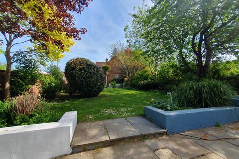 undefined, Leatherhead Road, Leatherhead KT23
