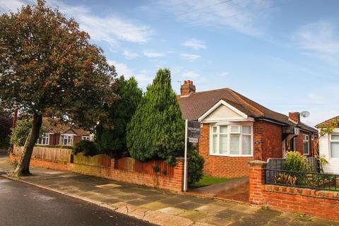 3 bedroom bungalow for sale, Fairfield Drive, Monkseaton