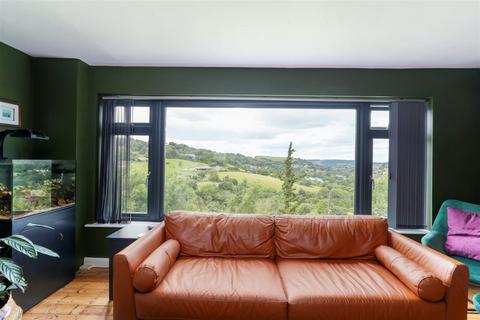 4 bedroom detached house for sale, Walls Quarry, Brimscombe, Stroud