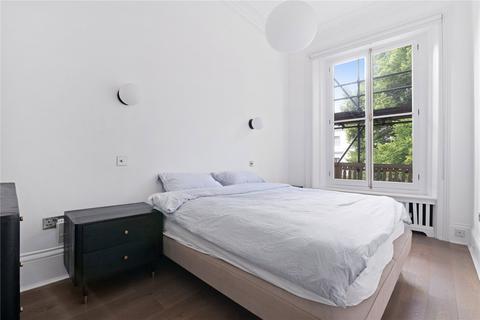 40c Queens Gardens, London, W2 3AA