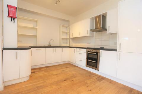4 bedroom house to rent, Brighton Heights, Bevendean Road, Brighton