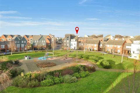 4 bedroom townhouse for sale, Cranmore Circle, Broughton, Milton Keynes