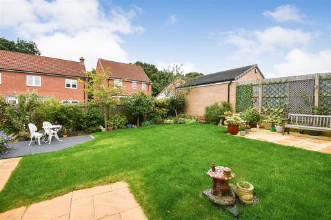 4 bedroom detached house for sale, Holly Drive, Hessle