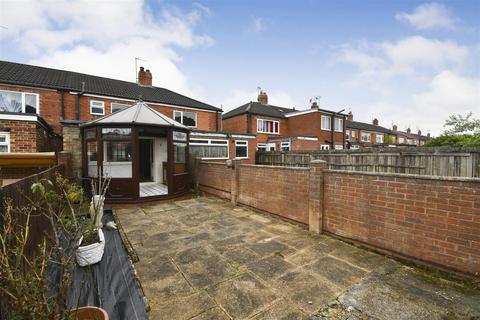 2 bedroom terraced house for sale, Moorhouse Road, Hull