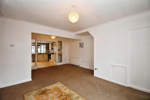 2 bedroom terraced house for sale, Moorhouse Road, Hull