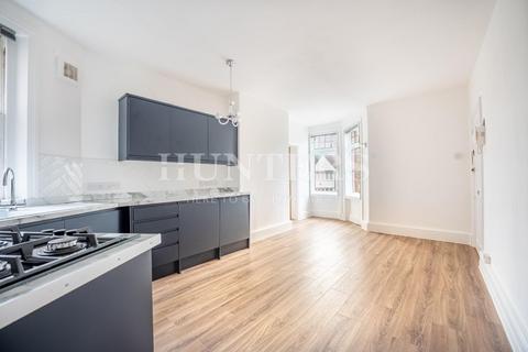 1 bedroom flat to rent, Fortune Green Road, London, NW6