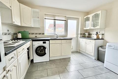 2 bedroom end of terrace house for sale, Hewitt Road, Poole BH15
