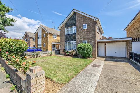 3 bedroom detached house for sale, Maplin Way, Thorpe Bay SS1