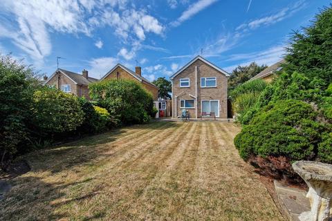 3 bedroom detached house for sale, Maplin Way, Thorpe Bay SS1