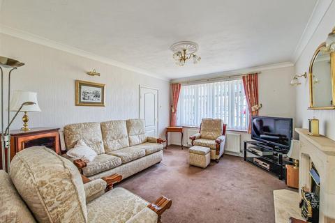 3 bedroom detached house for sale, Maplin Way, Thorpe Bay SS1