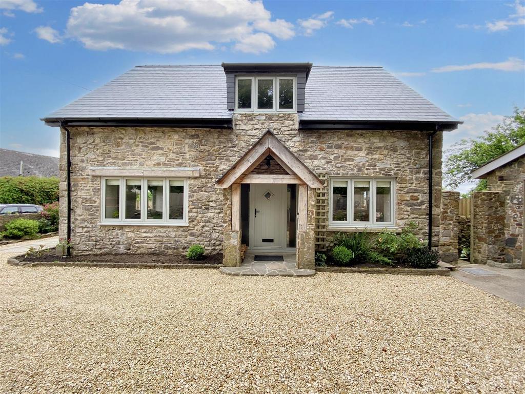 Jeffreyston, Kilgetty 3 bed detached house for sale £425,000