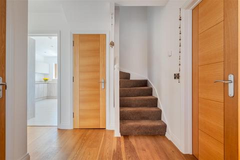 9 Mapstone Rise, Longwell Green, Bristol, BS30 9DL