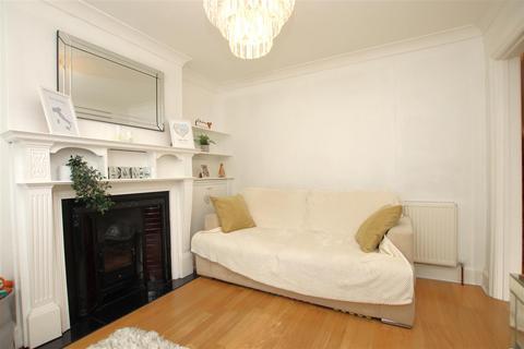 53 Hill House Road, Dartford, DA2 6HG