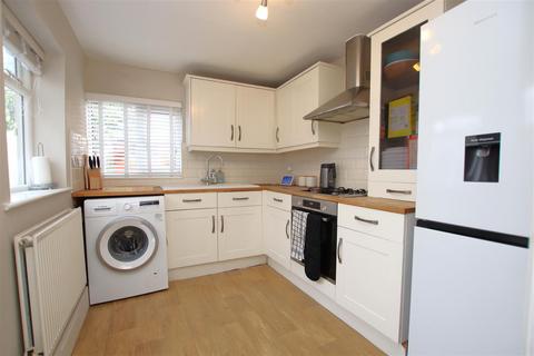 53 Hill House Road, Dartford, DA2 6HG