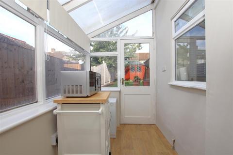 53 Hill House Road, Dartford, DA2 6HG